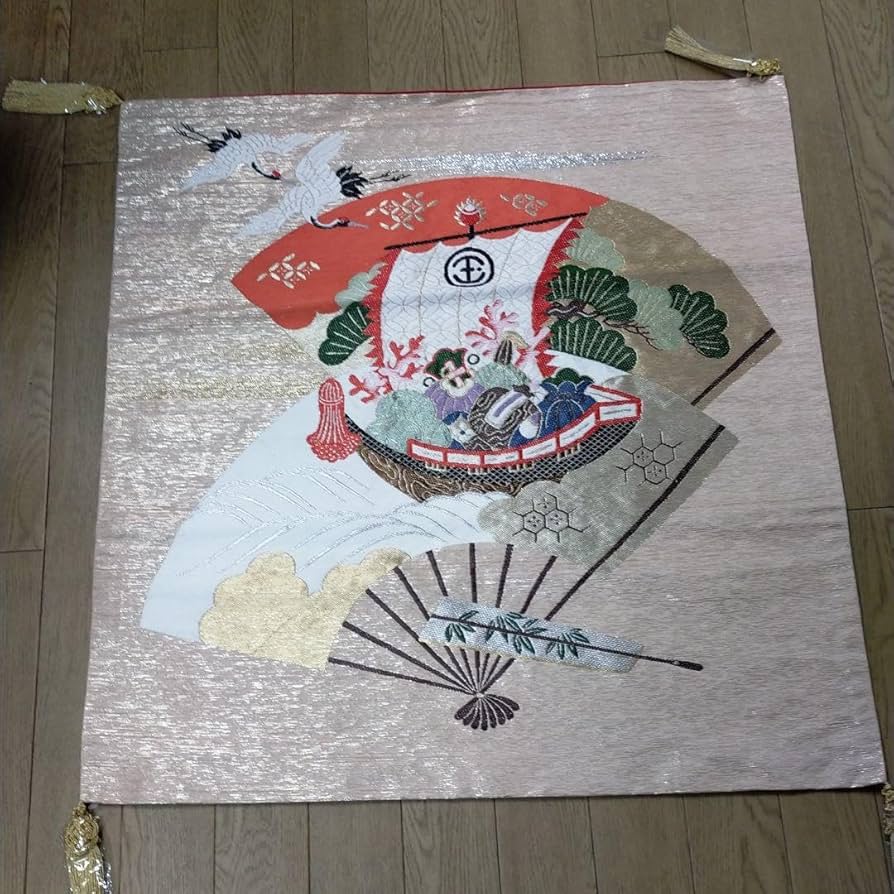 1735蔵出し　アンティーク末広がり家の繁栄小槌金運アップ縁起物の特大袱紗 Amazon.co.jp: 1735蔵出し アンティーク末広がり家の繁栄小槌金